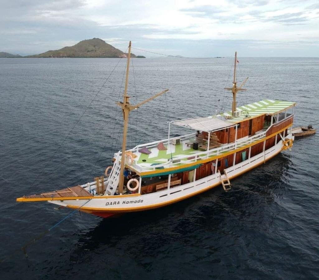 Komodo Boat Tour